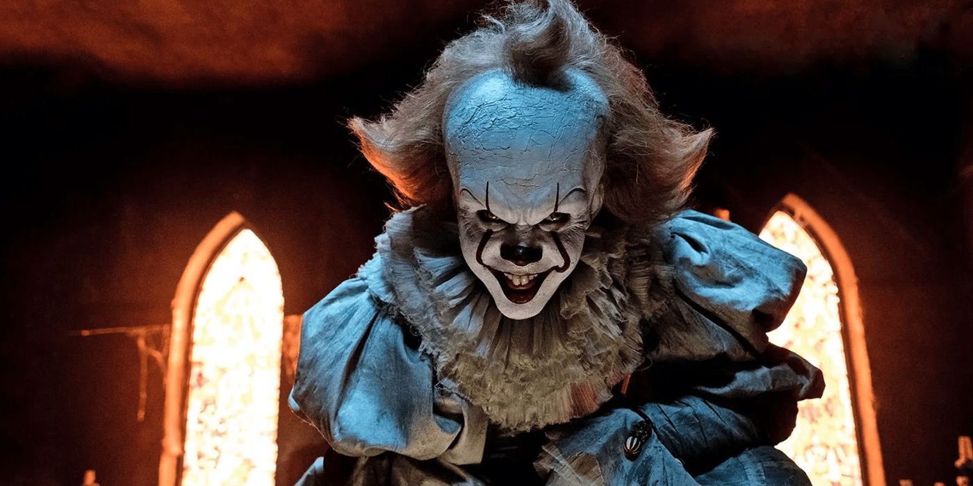 Payaso tenebroso en ambiente oscuro